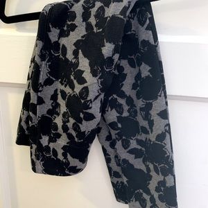 NWT floral leggings M/L